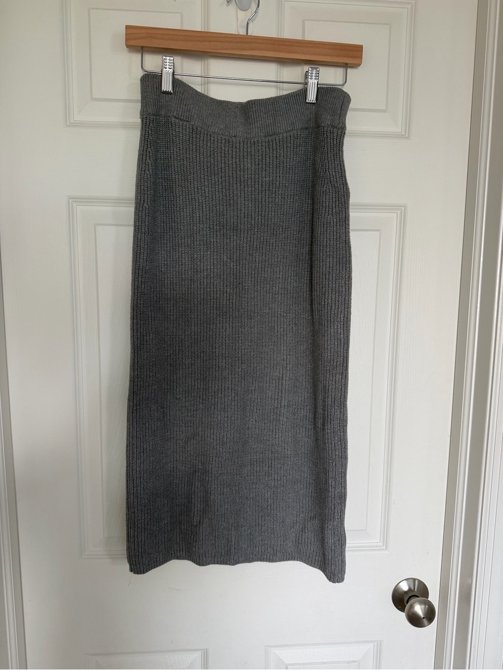 Express Gray Ribbed Knit Sweater Midi Skirt Size Large